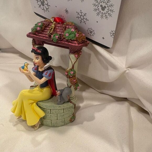 Disney Store Artist Sketchbook Princess Snow White Figurine Ornament NWT - Picture 5 of 6
